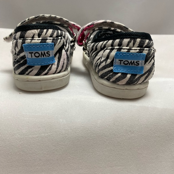 Baby Zebra Toms Size T4 - Picture 2 of 6